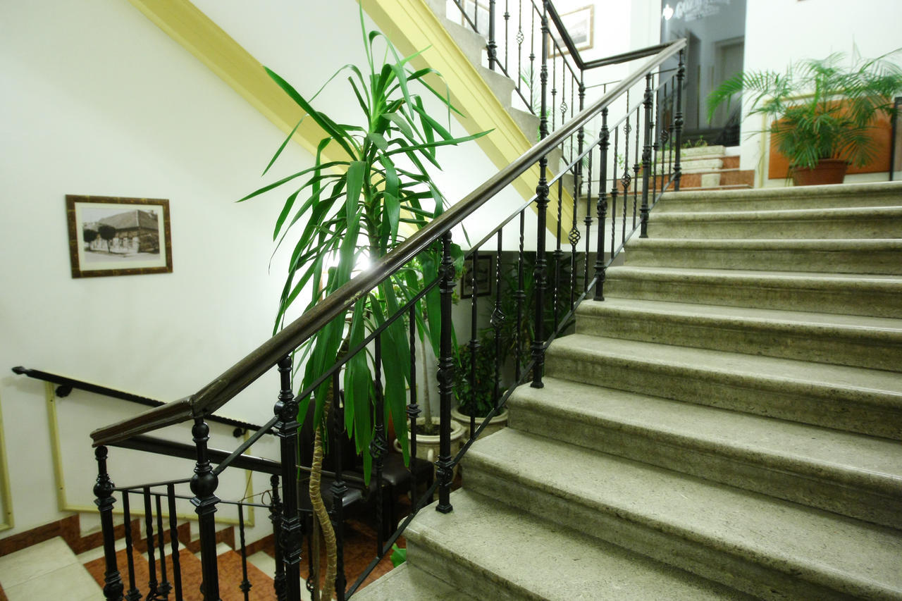 Gozmalom Etterem Es Panzio Bed & Breakfast Körmend Екстериор снимка